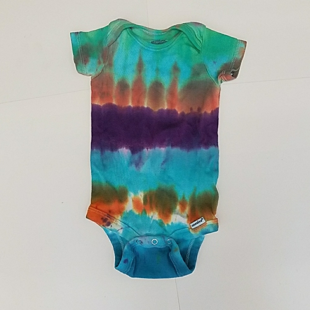 Gerber custom tie-dye onesie Age 3 to 6 months